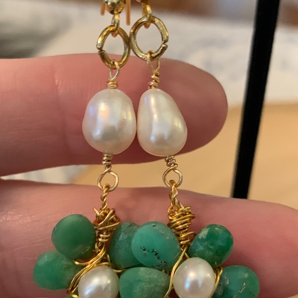 Handmade Chrysoprase and Pearl Flower Earrings - Picture 4 of 6